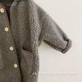 Abrigo largo infantil de lana de cordero